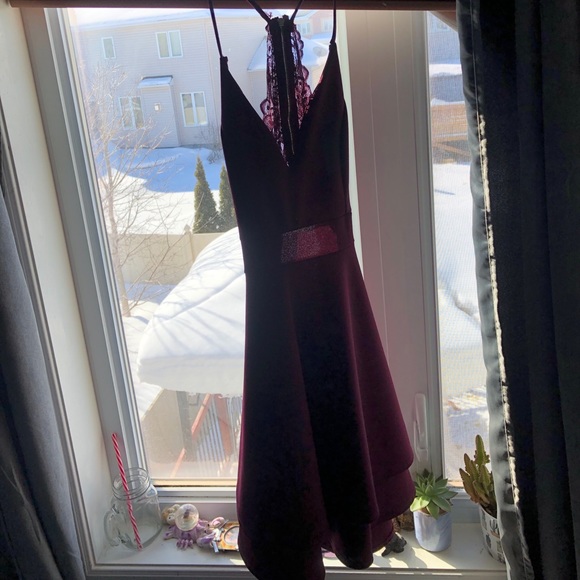 Eclipse maroon dress - Picture 5 of 8
